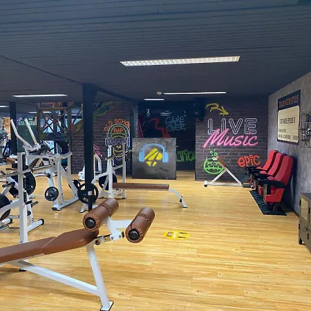 Fit-relax Mit Eigenem Sportstudio アパート メーアスブルク